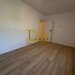 Titan  3 camere 67 mp  3 min metrou Titan complet renovat